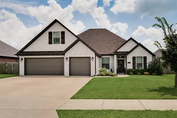 393 Tartaglia Avenue, Springdale, AR 72762