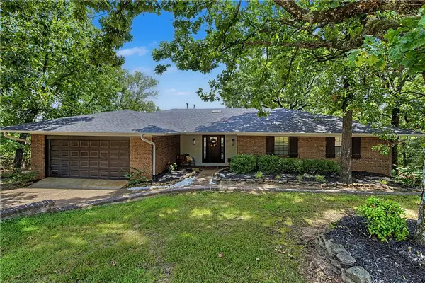 527 Beverly Hills Drive, Van Buren, AR 72956