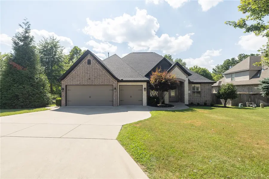 1801 N Candleshoe Drive, Fayetteville, AR 72701 - #3