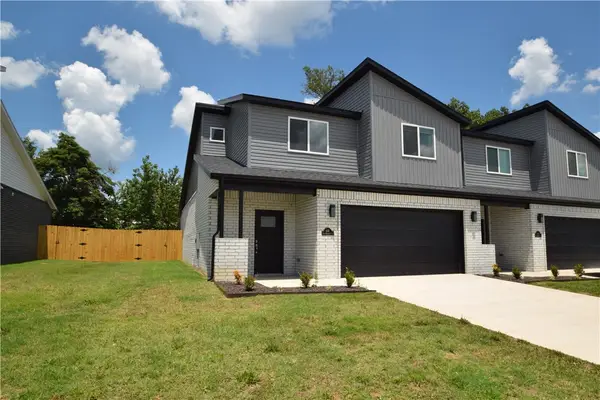 702 Sun Meadows Loop, Centerton, AR 72719