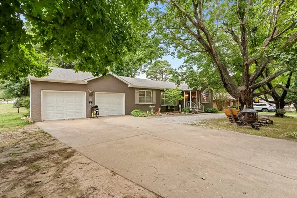 624 Kelly Street, Harrison, AR 72601
