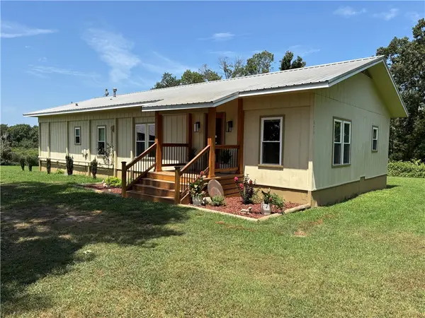 2830 Madison 8350, Huntsville, AR 72740