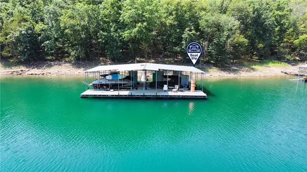 97 Clearwater Lane, Eureka Springs, AR 72631