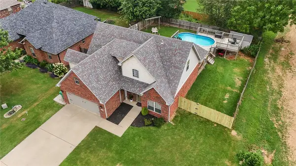 219 Dawn Drive, Centerton, AR 72719