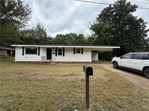 909 Riddell Street, Clarksville, AR 72830