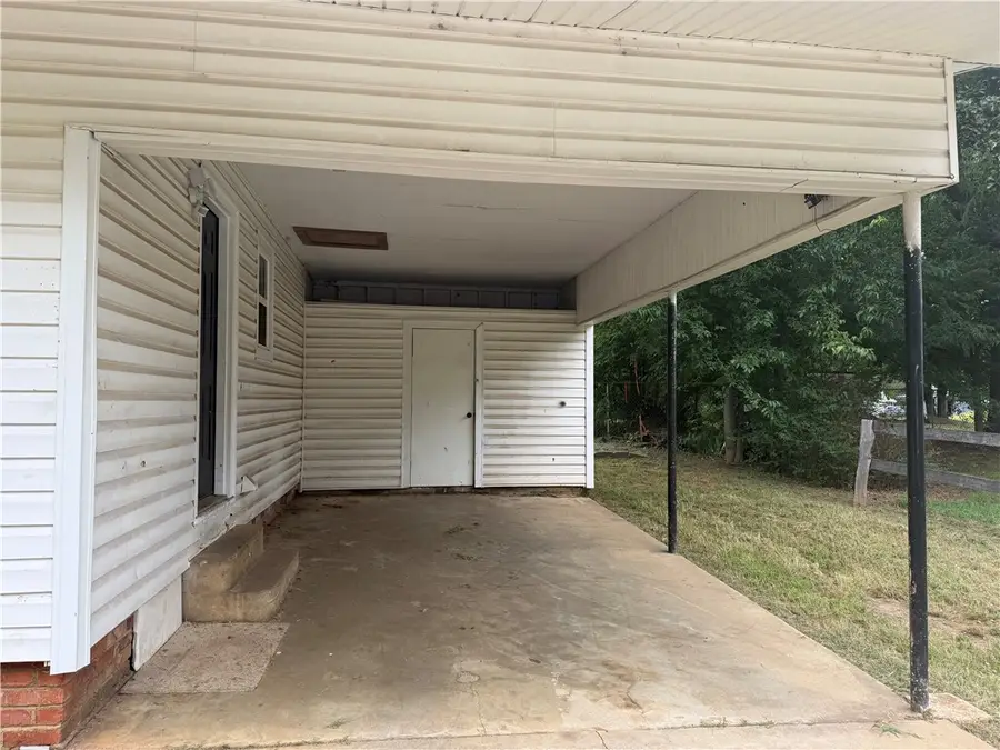909 Riddell Street, Clarksville, AR 72830 - #3