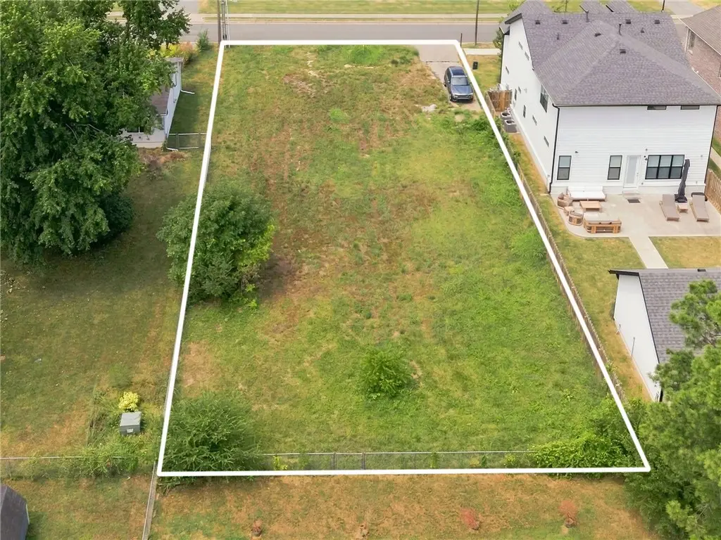 215 SW F Street, Bentonville, AR 72712 - #1