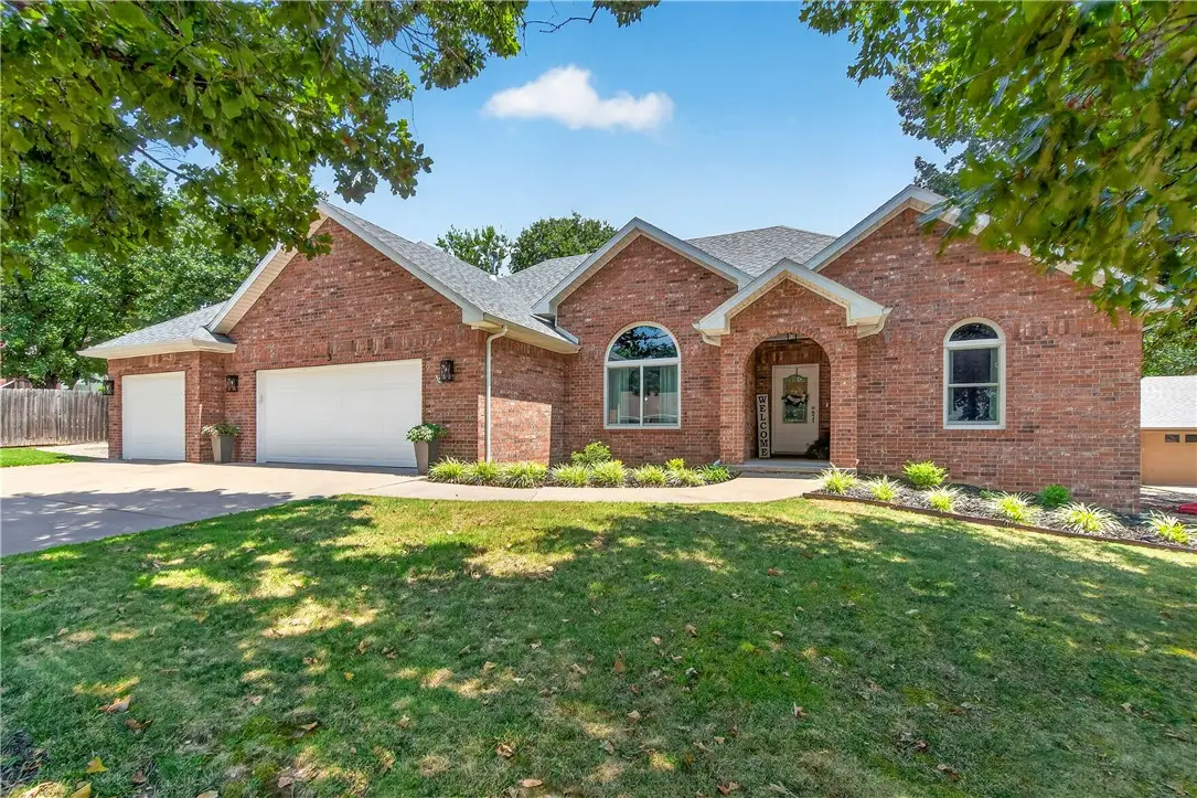 3 Ettington Drive, Bella Vista, AR 72714 - #1