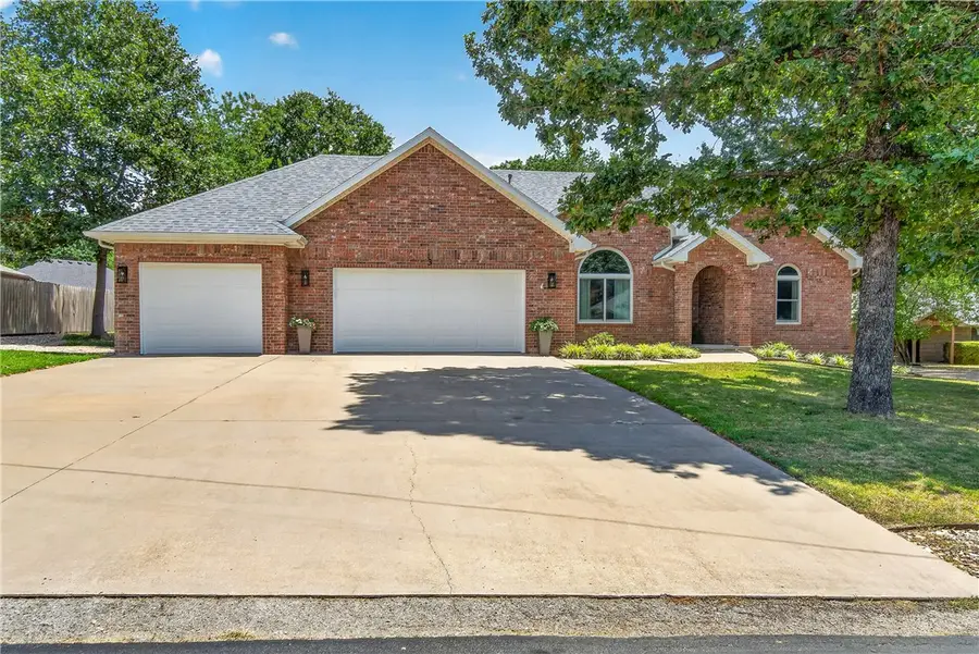 3 Ettington Drive, Bella Vista, AR 72714 - #3