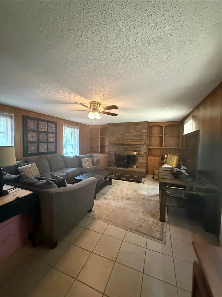 2501 W 2nd Street, Russellville, AR 72801 - #3