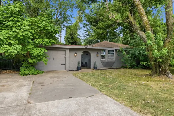 825 SE H Street, Bentonville, AR 72712