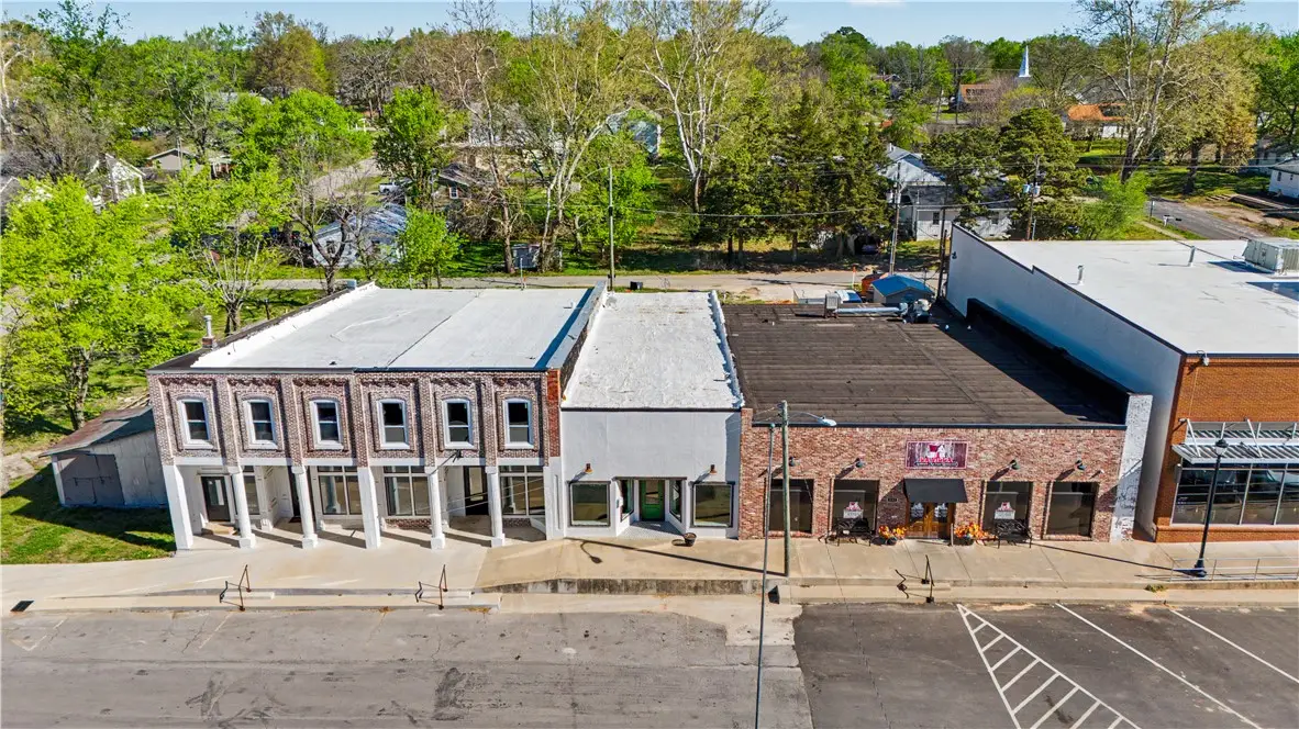 111-119 W Bean Street, Lincoln, AR 72744 - #1