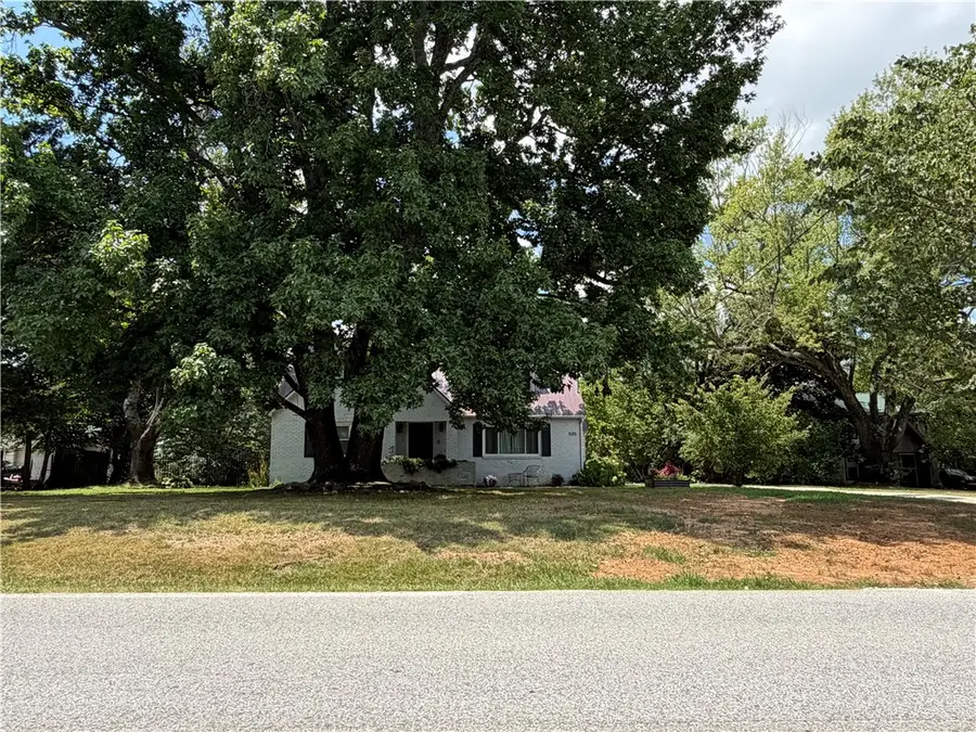 505 West Avenue, Lincoln, AR 72744 - #3