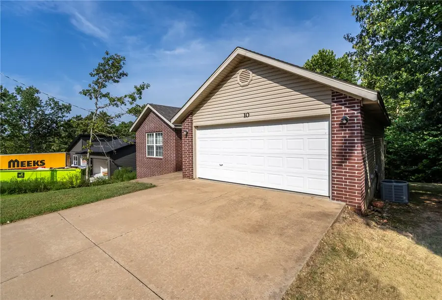 10 Portpatrick Lane, Bella Vista, AR 72715 - #2