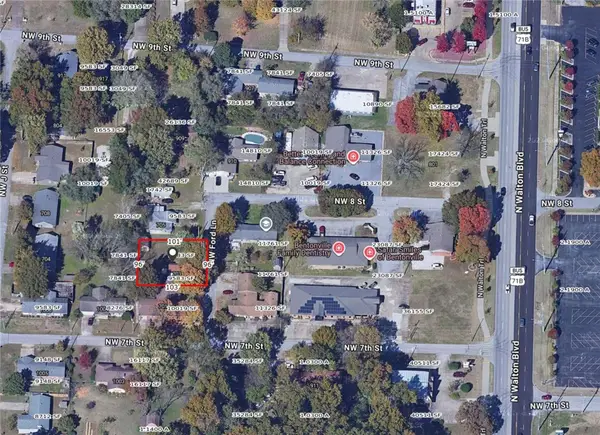 703 NW Ford Lane, Bentonville, AR 72712
