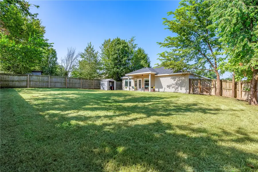 819 Tunbridge Drive, Bentonville, AR 72712 - #3