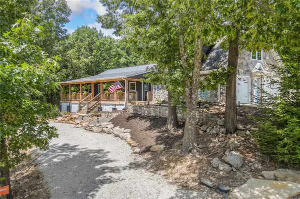 571 Wildrose Drive, Omaha, AR 72662