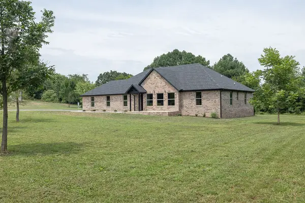 216 Oneal Lane, Elkins, AR 72727