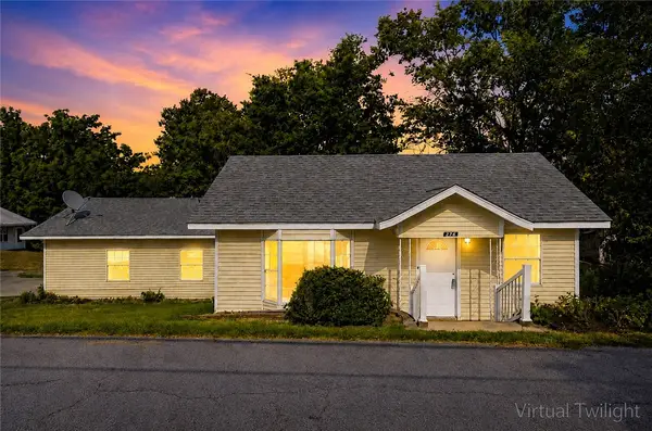 276 N A Street, Centerton, AR 72719