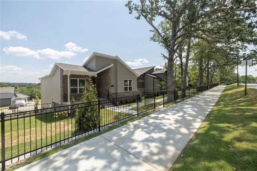 2942 N Old Wire Road, Fayetteville, AR 72703 - #2