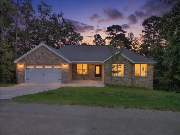 27 Brierfield Lane, Bella Vista, AR 72714