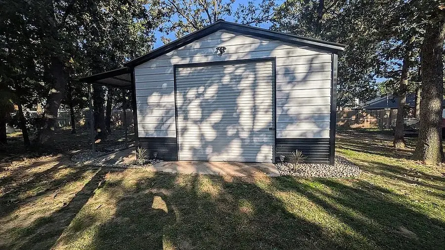 708 Cherokee Drive, Gentry, AR 72734 - #3