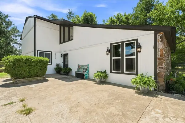 2515 Wildcat Creek Boulevard, Springdale, AR 72762