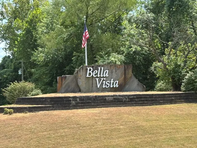 31 Lancaster Drive, Bella Vista, AR 72715 - #3
