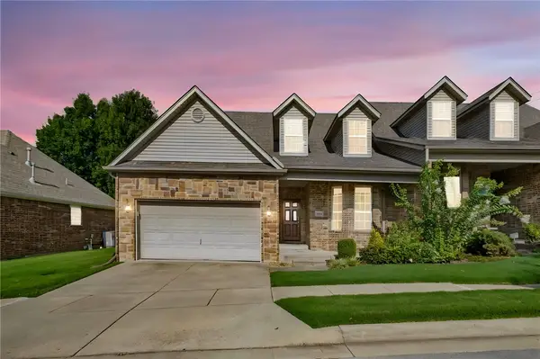 4177 N Meadow View Drive, Fayetteville, AR 72703