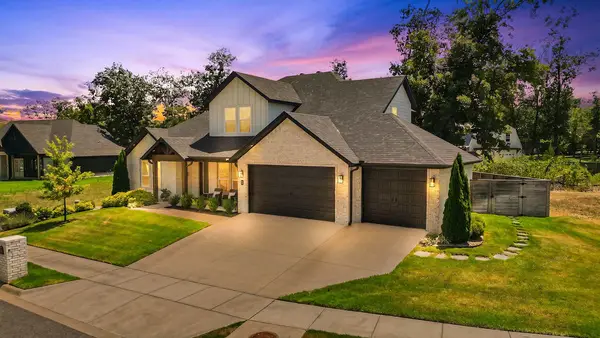 109 SW Autumn Hills Road, Bentonville, AR 72712
