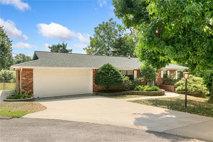 6 Hawthorne Cove, Harrison, AR 72601 - #3