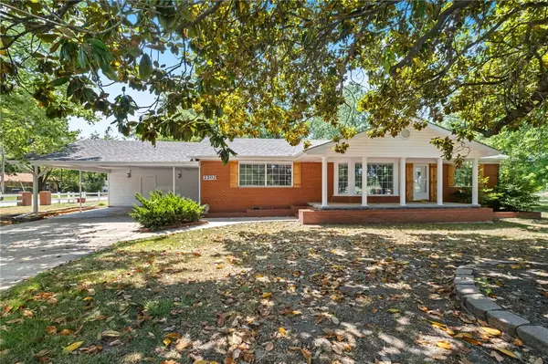 2202 University Street, Siloam Springs, AR 72761