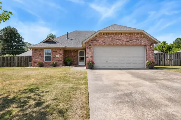2369 Sara Alice Court, Fayetteville, AR 72701