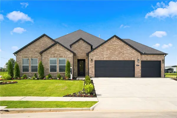 501 Renley Street, Tontitown, AR 72762