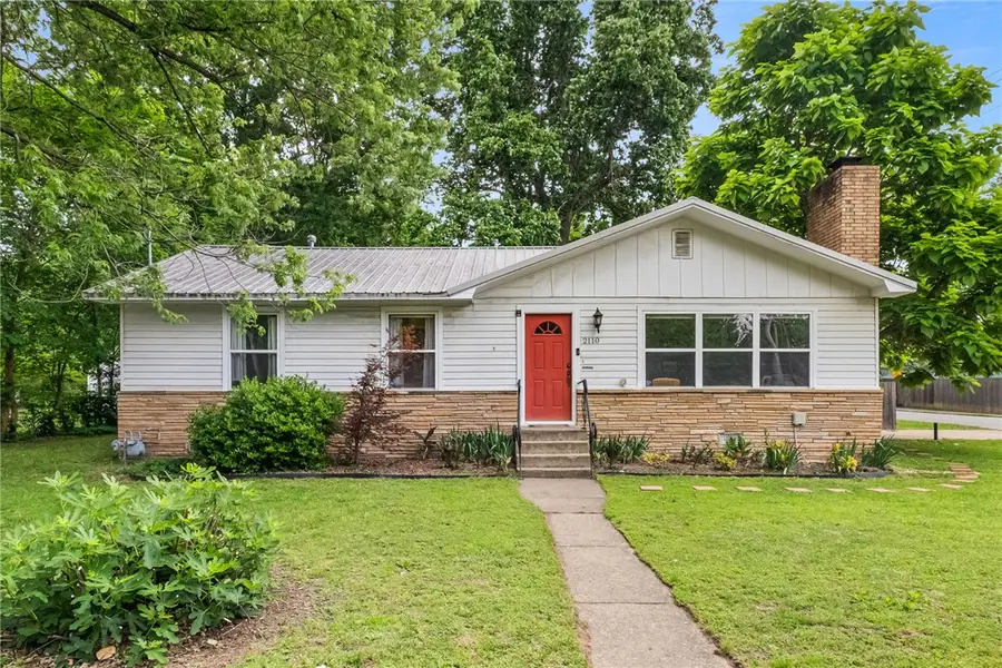 2110 W Holly Street, Fayetteville, AR 72703 - #3