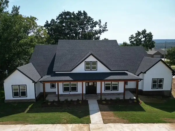 241 Wayne Villines, Prairie Grove, AR 72753