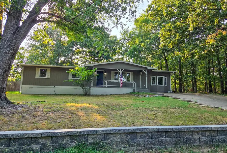 16 Amesbury Lane, Bella Vista, AR 72715 - #3