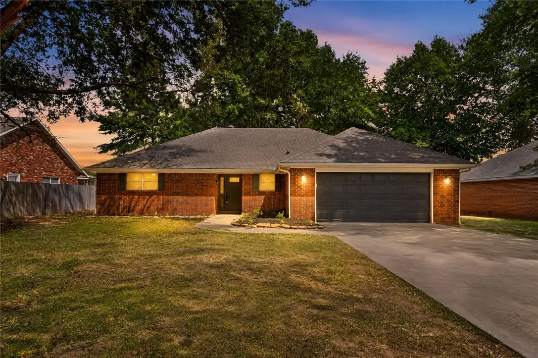515 Oakwood Street, Lowell, AR 72745 - #1