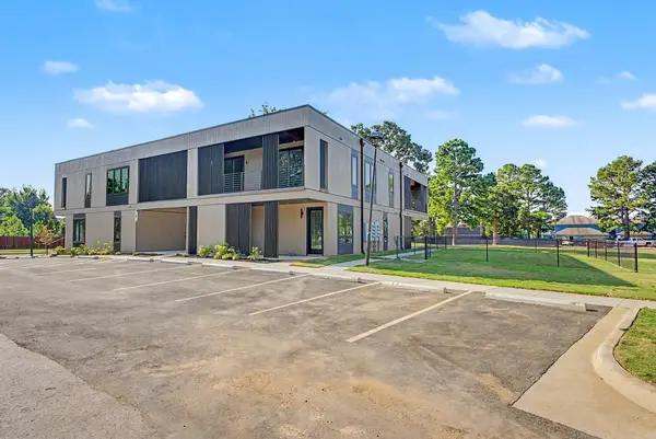 845 N Rupple Road, Fayetteville, AR 72704