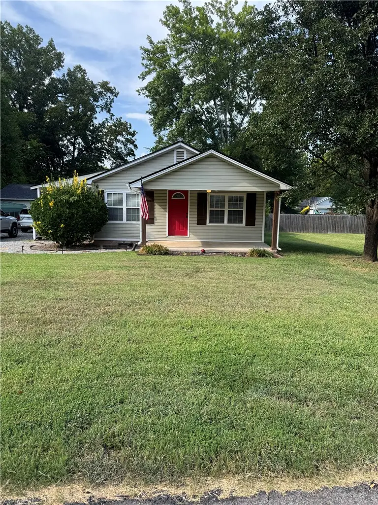 511 E 7th Street, Russellville, AR 72801 - #1