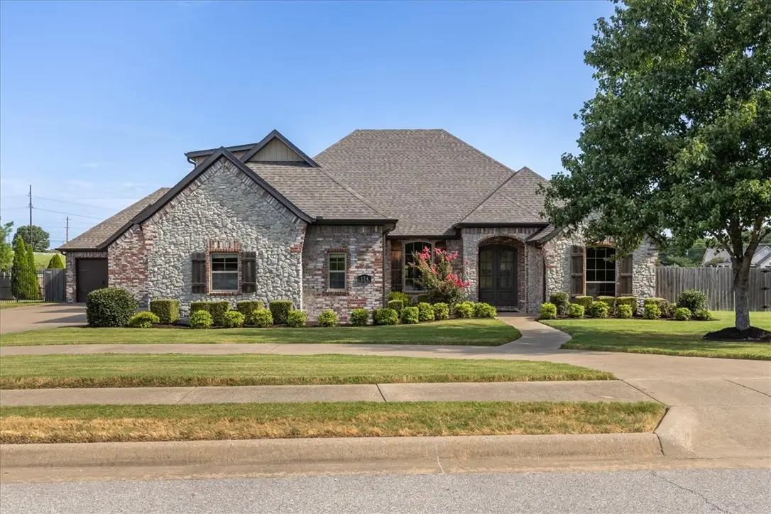 174 Arlington Way, Tontitown, AR 72762 - #1