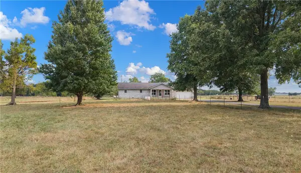 9671 Farm 2230 Road, Cassville, MO 65625
