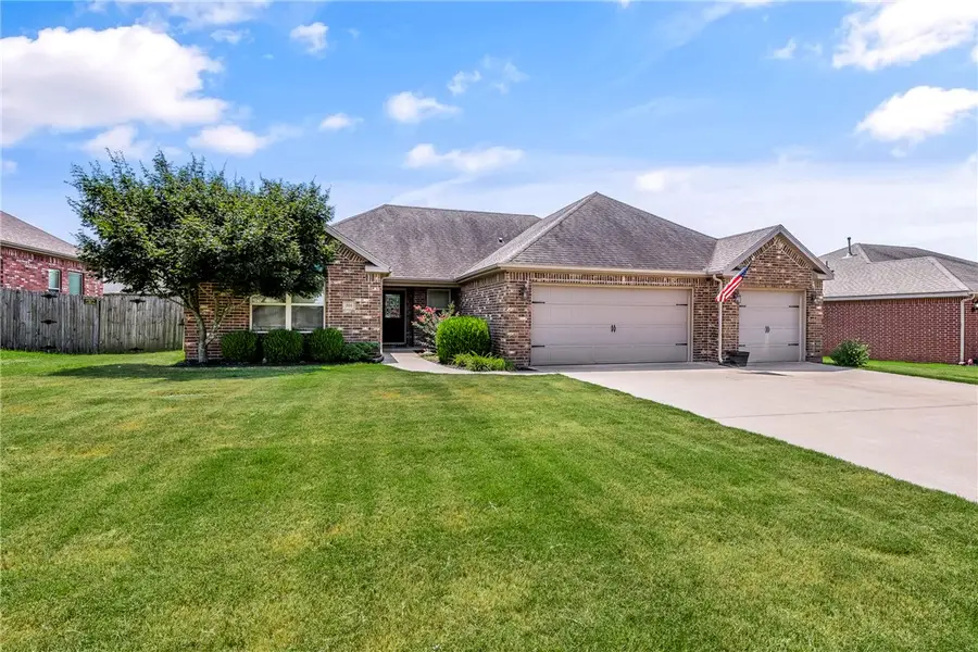208 Pebble Beach Drive, Cave Springs, AR 72718 - #2