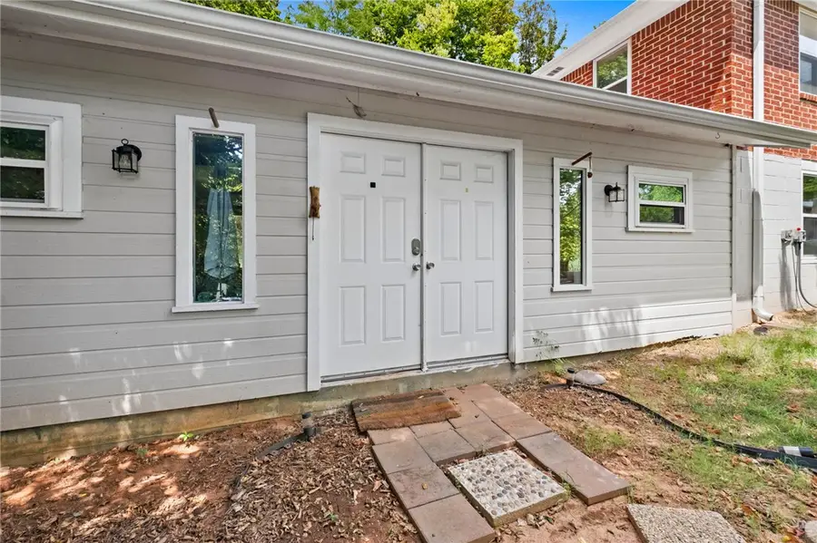453 Mashburn Avenue, Fayetteville, AR 72701 - #2