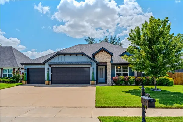 1031 Red Maple Street, Centerton, AR 72719