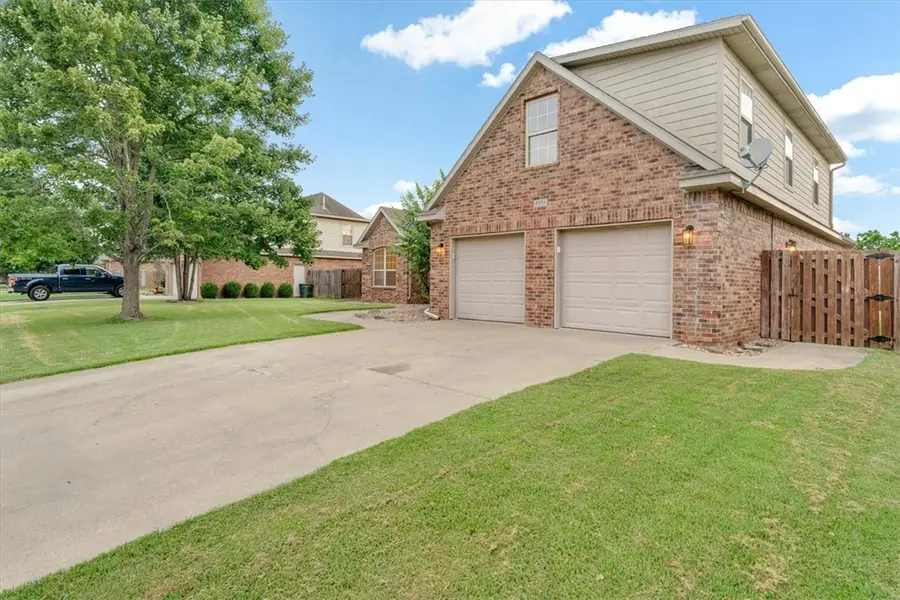 4334 E Oakmont Drive, Fayetteville, AR 72701 - #2
