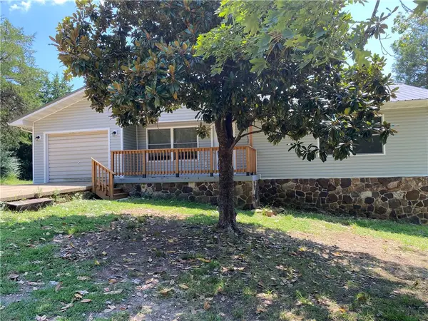 324 W Mockingbird Trail, Diamond City, AR 72630