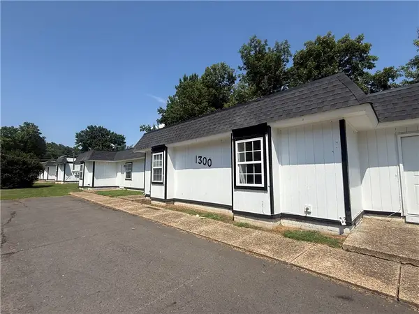 1300-1306 N Greenwich Avenue, Russellville, AR 72801