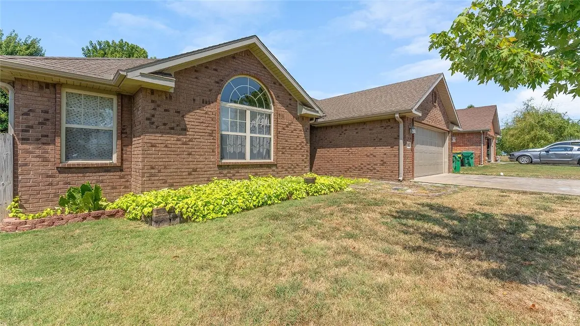 601 Carlson Street, Centerton, AR 72719 - #1