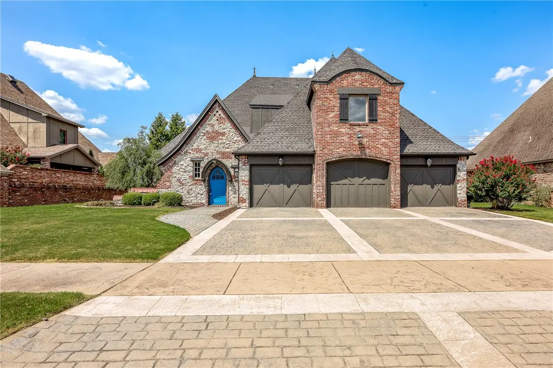 3600 Champagne Avenue, Bentonville, AR 72712 - #1
